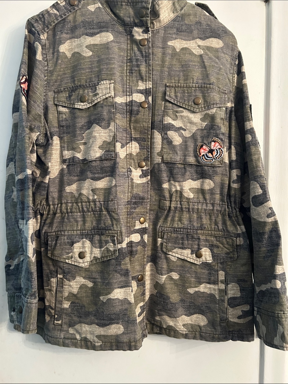 GAP Women’s Olive Camo Utility Jacket with Embroidered butterflies, Size Large